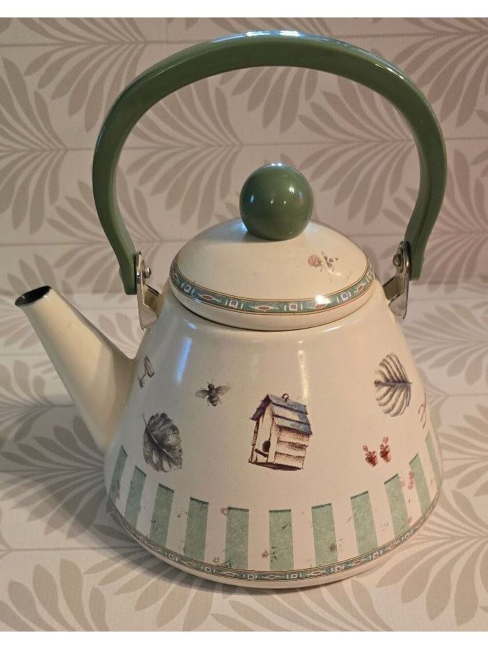Pfaltzgraff Naturewood 10th Anniversary Teapot 1996-2006 Birdhouse Garden